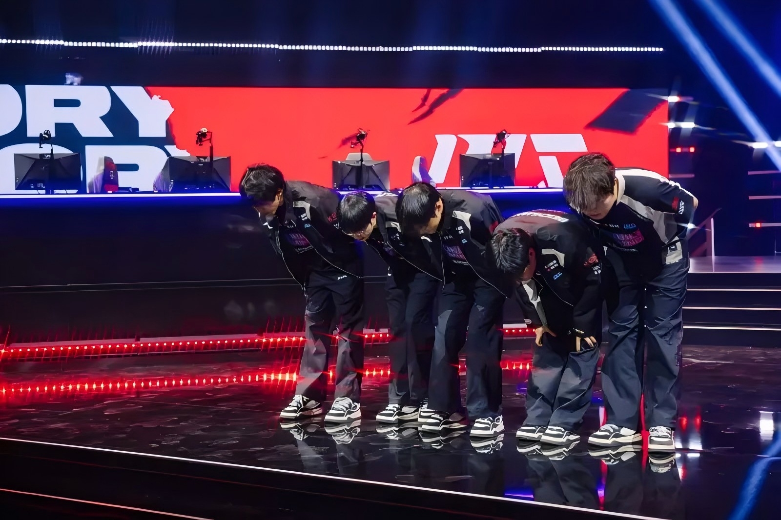 PSG血洗KT，Knight完成史诗逆转峡谷大战八强赛，留下经典瞬间